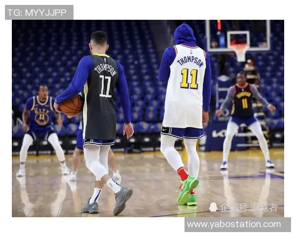 杰伦格林赛前积极热身投篮训练中展现笑容复出在望 杰伦格林赛前积极热身投篮训练中展现笑容复出在望