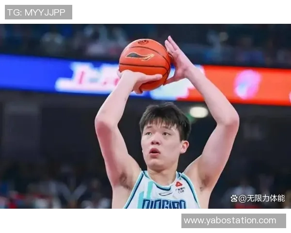 克林根身边杨瀚森难以突破罗威健康状态下更具影响力 克林根身边杨瀚森难以突破罗威健康状态下更具影响力