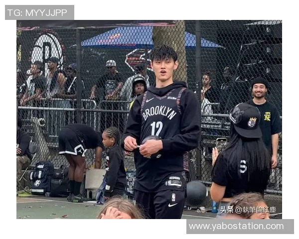 曾凡博在中国赛表现平平被篮网裁掉10分钟无得分仅有1次抢断